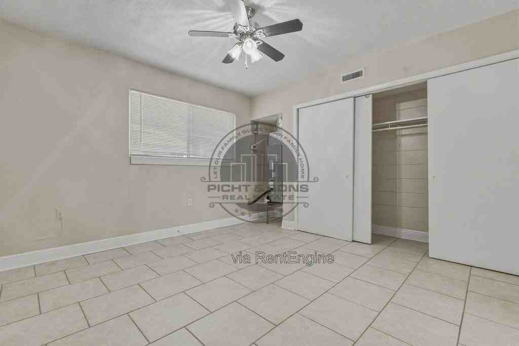 420 E Park Ave #44 - Photo 5 of 8