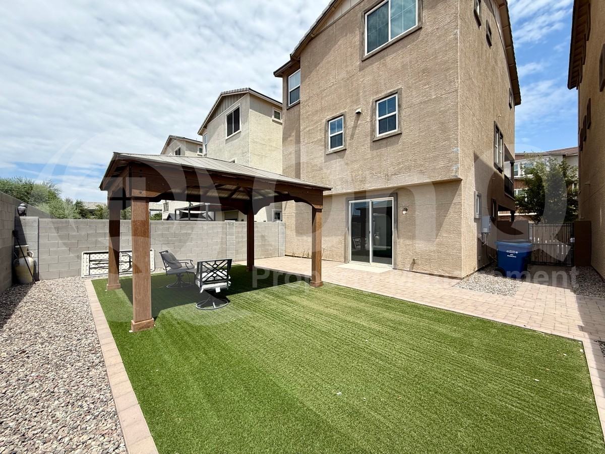 775 W Flintlock Way - Photo 4 of 23