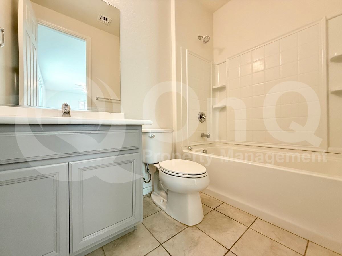 775 W Flintlock Way - Photo 7 of 23