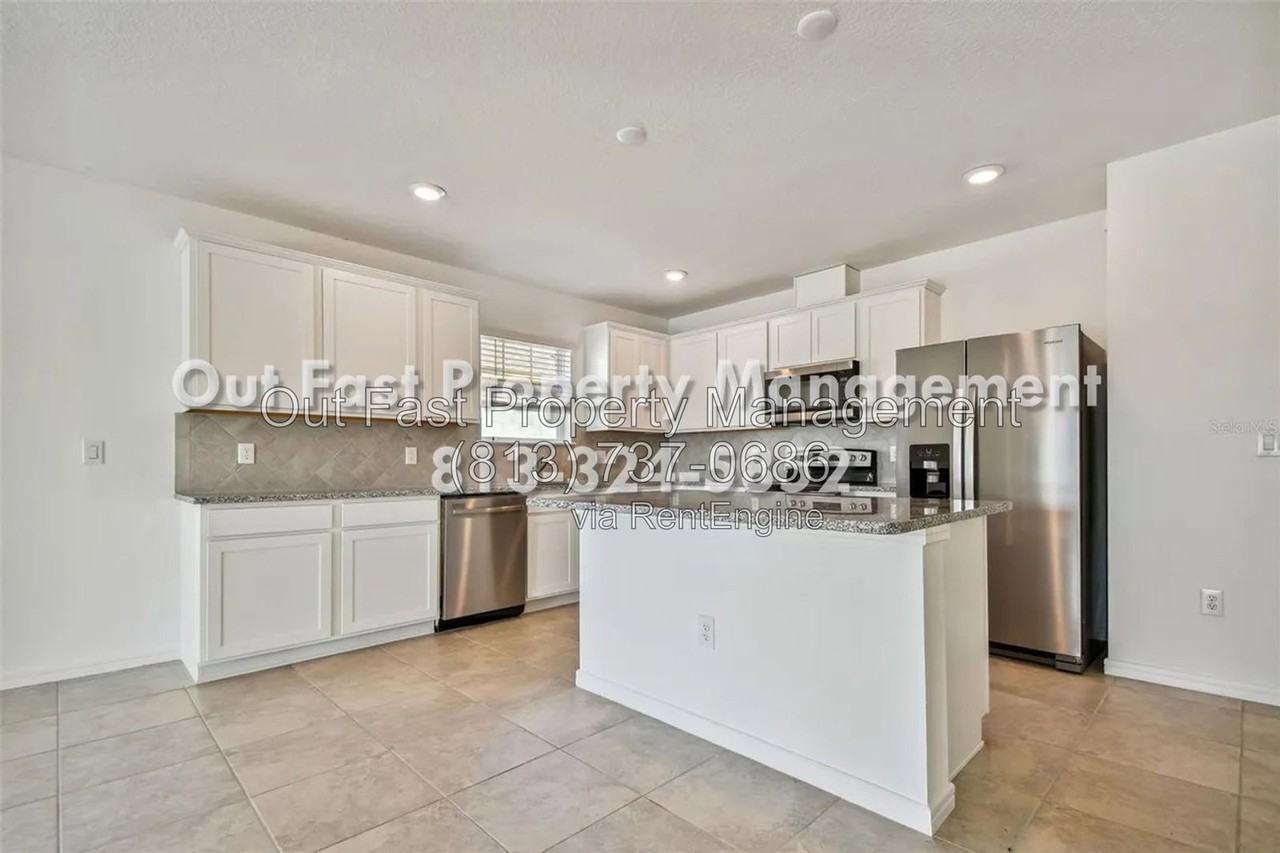3872 Capri Coast Dr - Photo 4 of 26