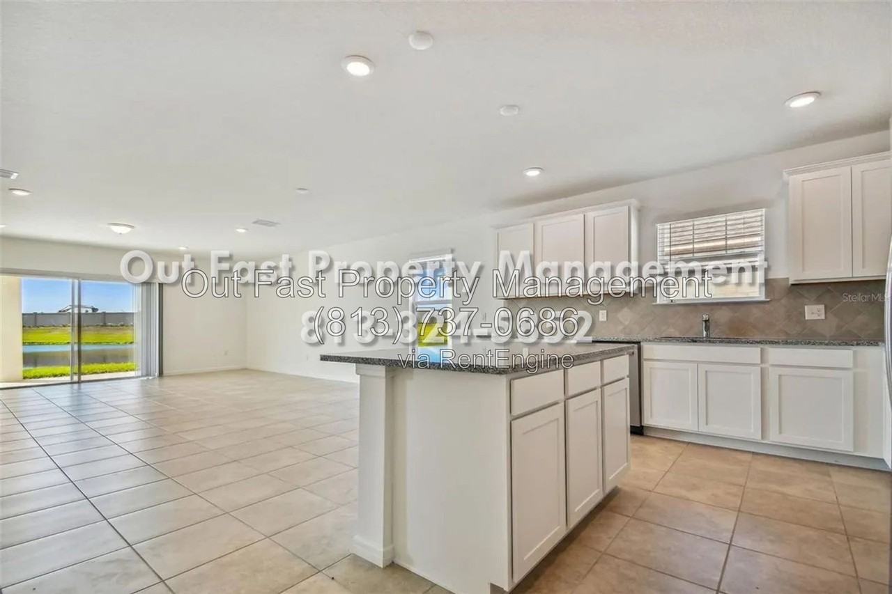 3872 Capri Coast Dr - Photo 5 of 26