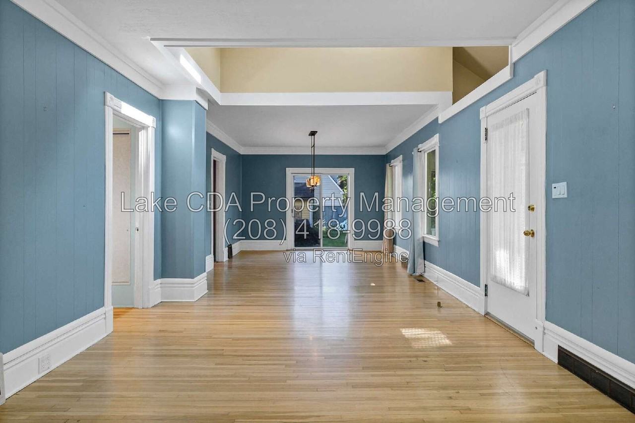 218 N 8th St - Photo 4 of 33