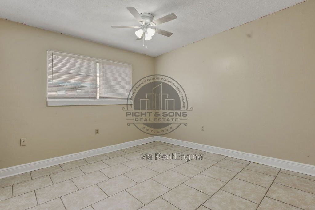 420 E Park Ave #47 - Photo 6 of 12