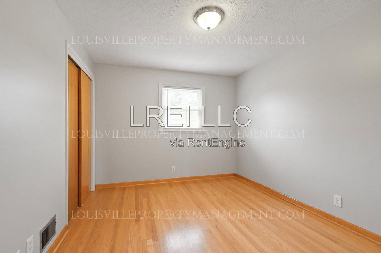 4007 Blossomwood Dr - Photo 6 of 26