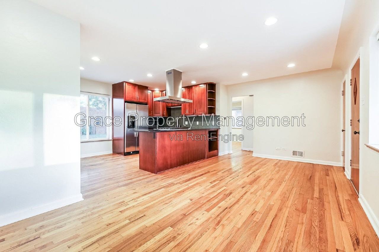 3075 Dahlia St - Photo 5 of 20