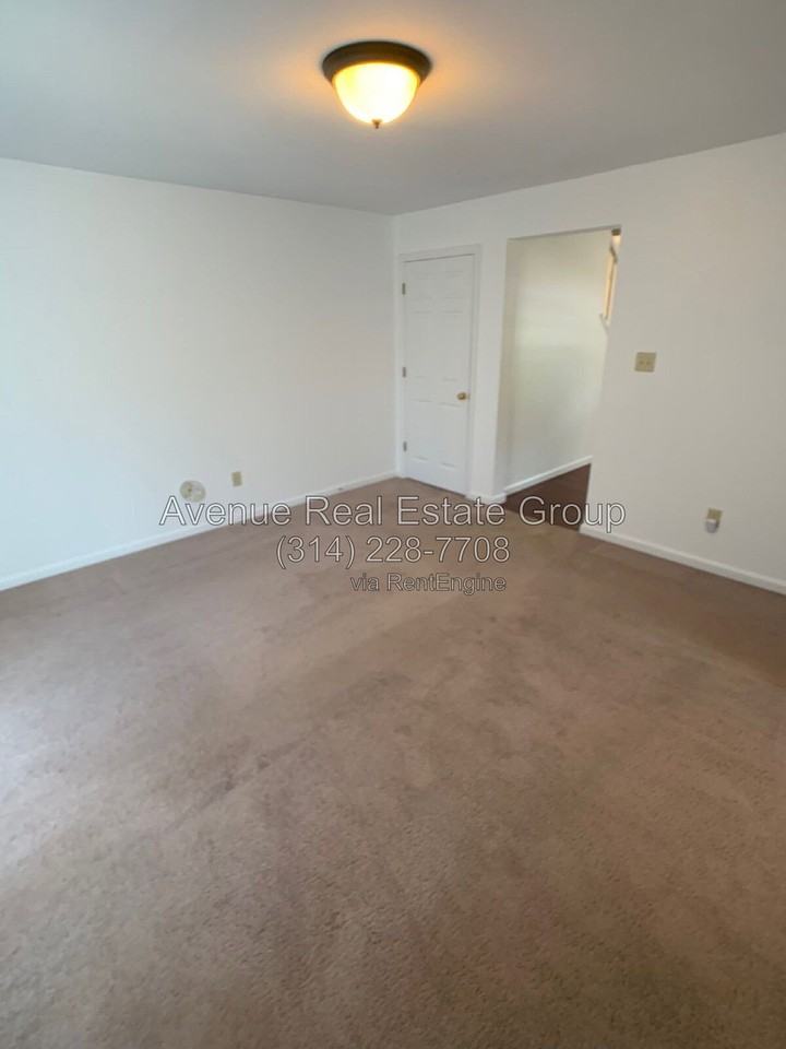 3321 Saint Vincent Ave - Photo 3 of 25