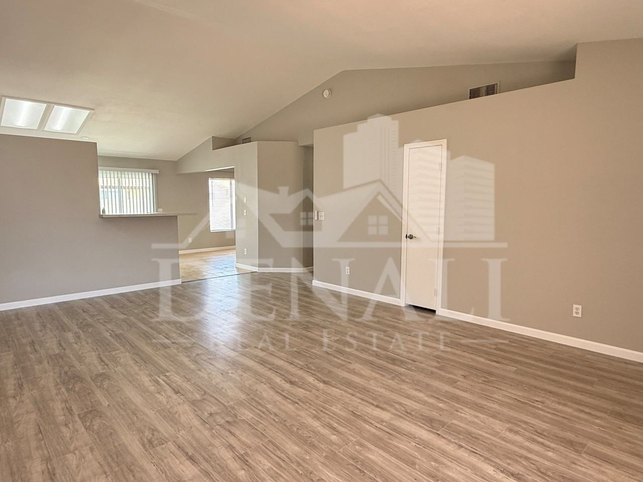 490 E Bart Dr - Photo 3 of 23