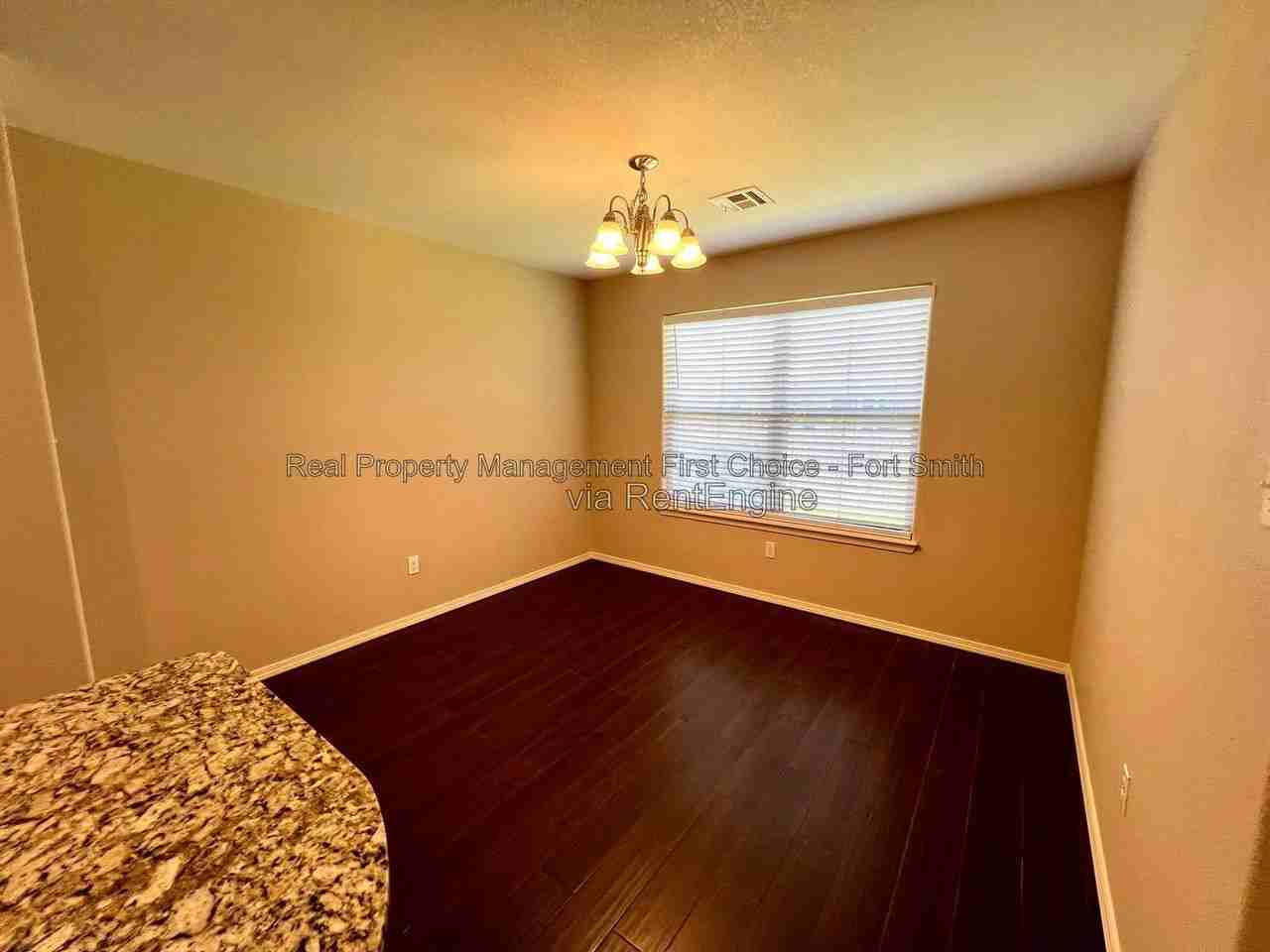 507 Ridge Point Dr - Photo 6 of 20