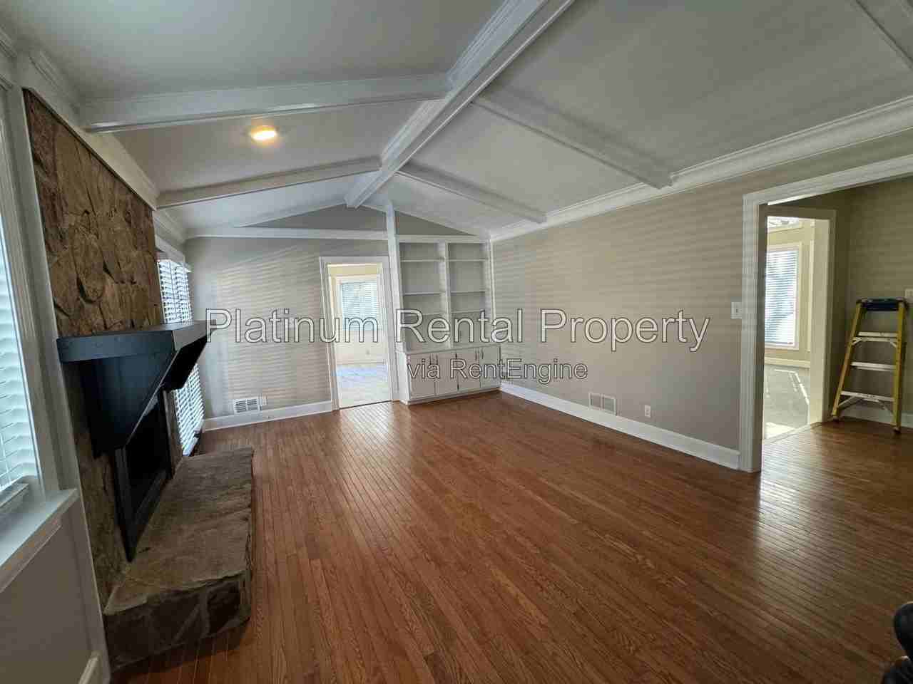 3953 Sunflower Way - Photo 7 of 41