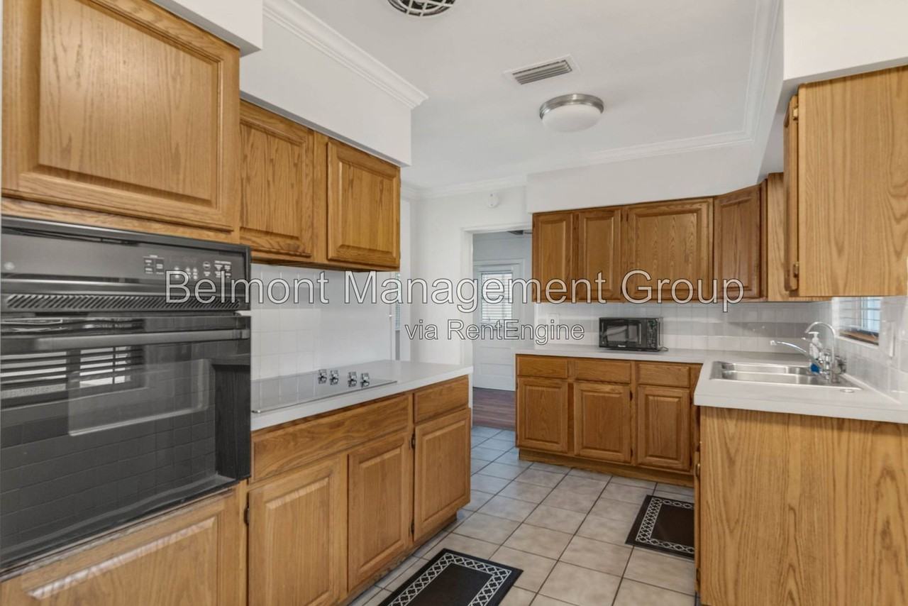 2366 Coldstream Dr - Photo 4 of 16