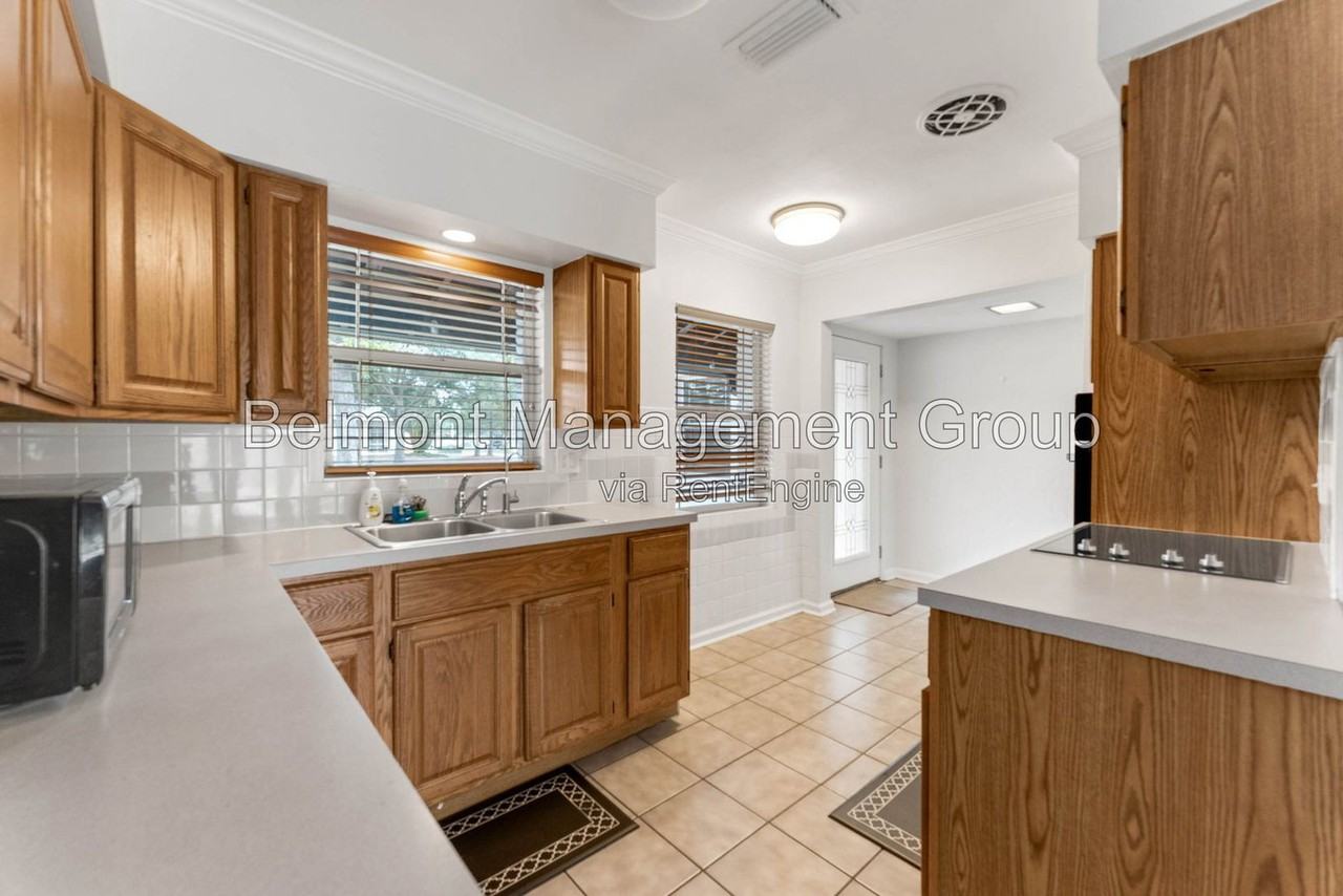 2366 Coldstream Dr - Photo 5 of 16
