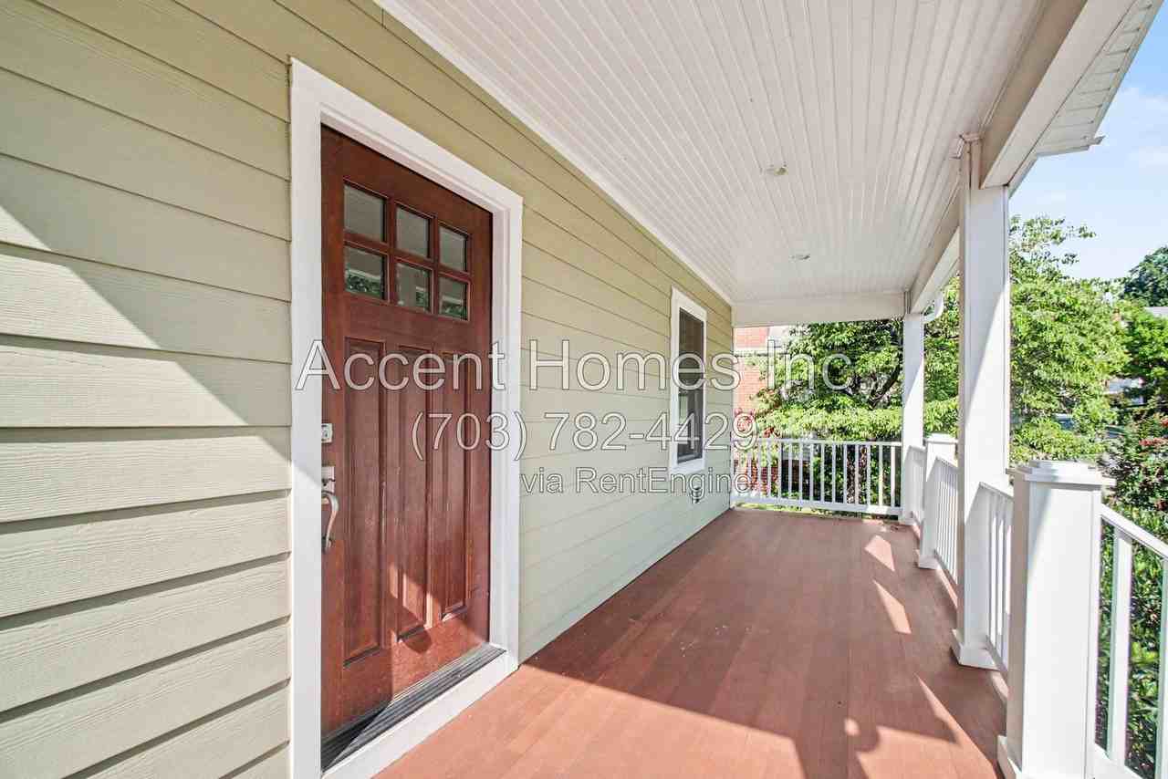 14 W Caton Ave - Photo 4 of 34