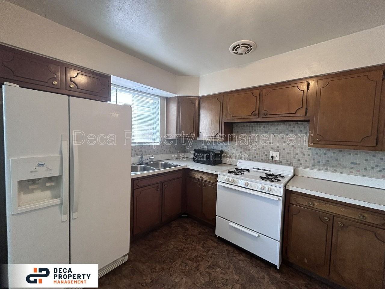 315 Sigsbee Ave #E - Photo 4 of 12
