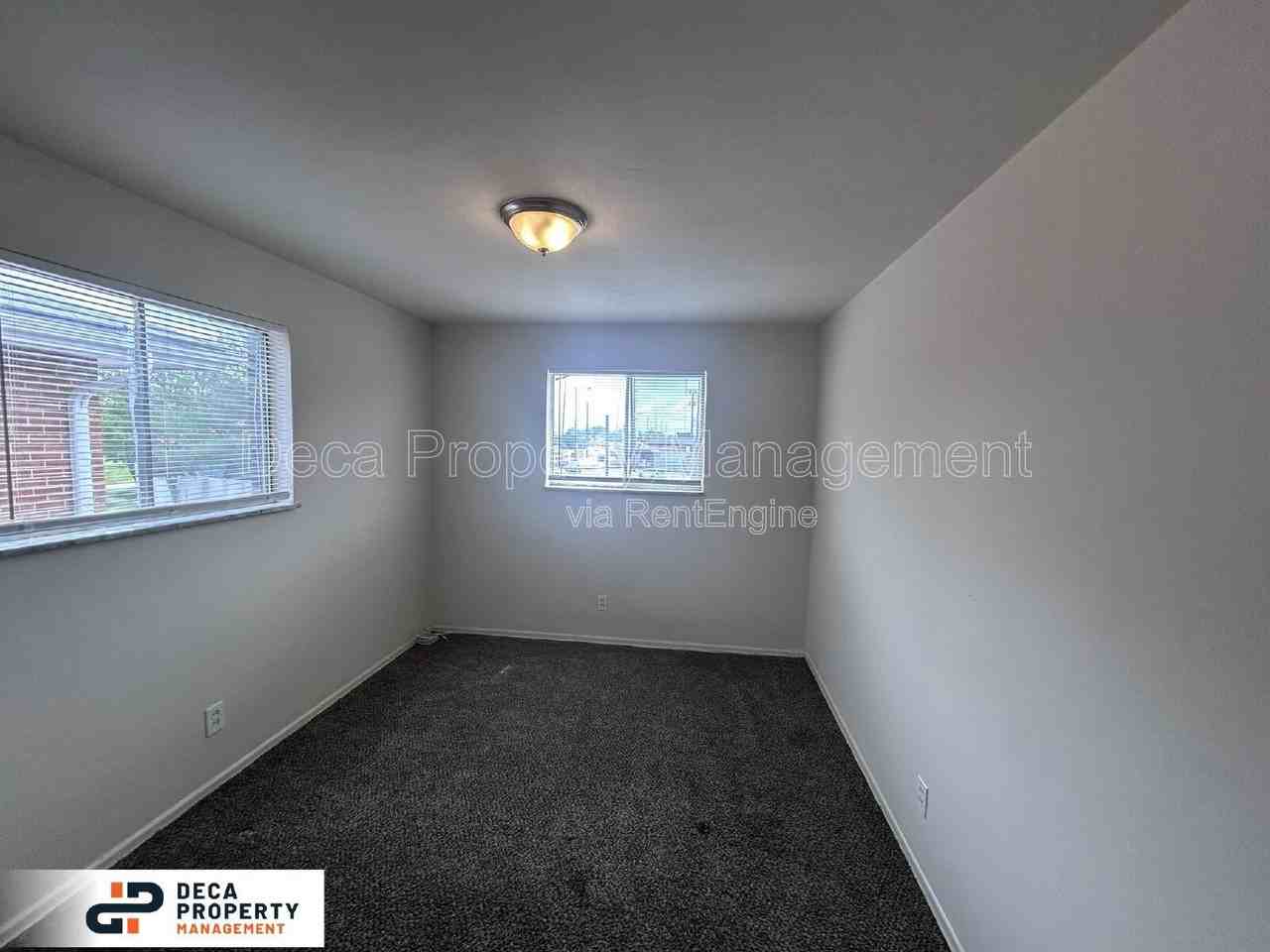 315 Sigsbee Ave #E - Photo 6 of 12
