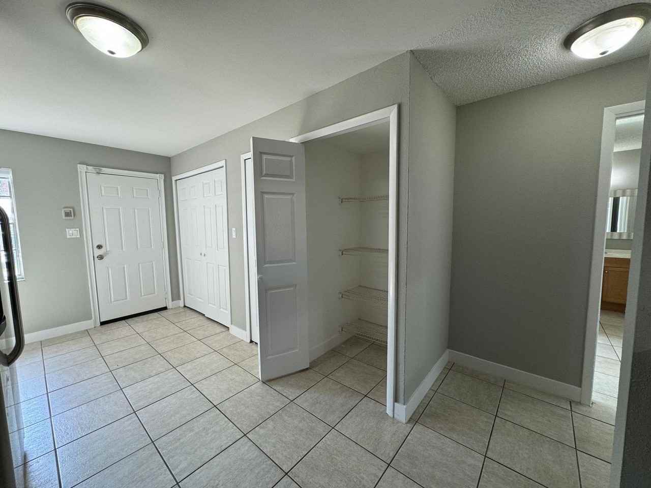 1357 Sophie Blvd - Photo 7 of 19