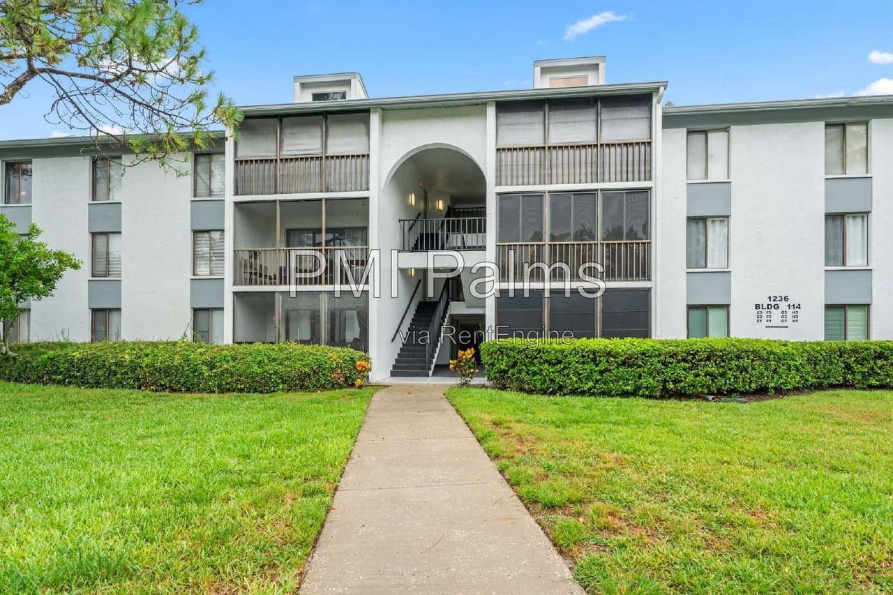 1236 Pine Ridge Cir W #G3