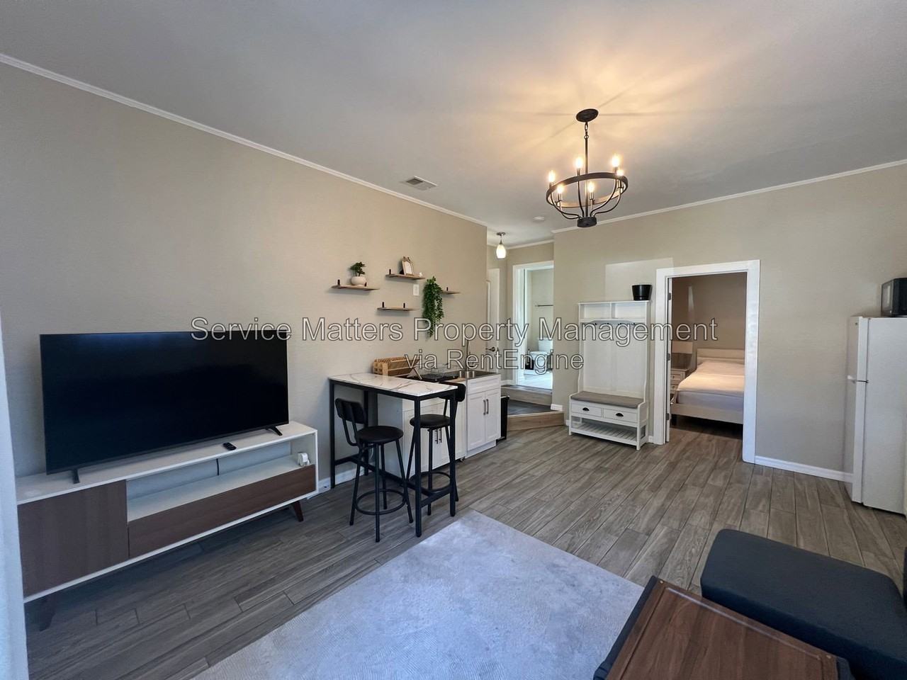 8184 Excelsior Dr - Photo 4 of 21