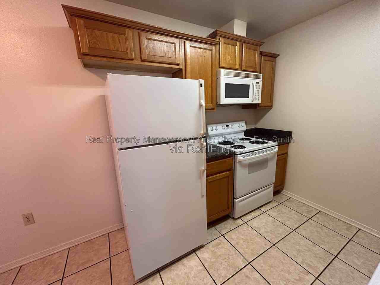 1431 Brazil Ave - Photo 4 of 13