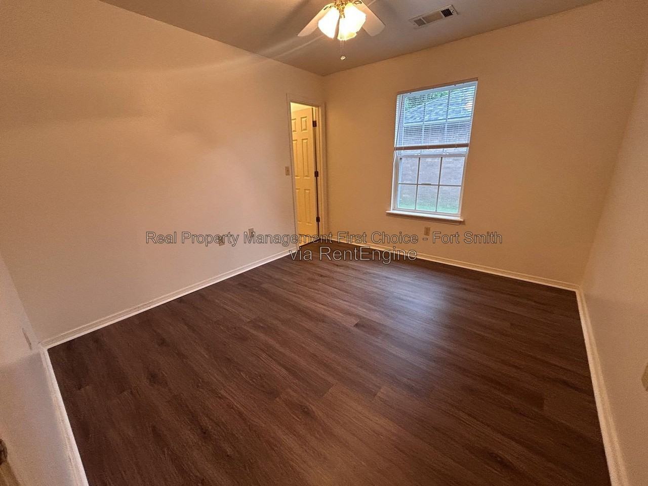 1431 Brazil Ave - Photo 5 of 13