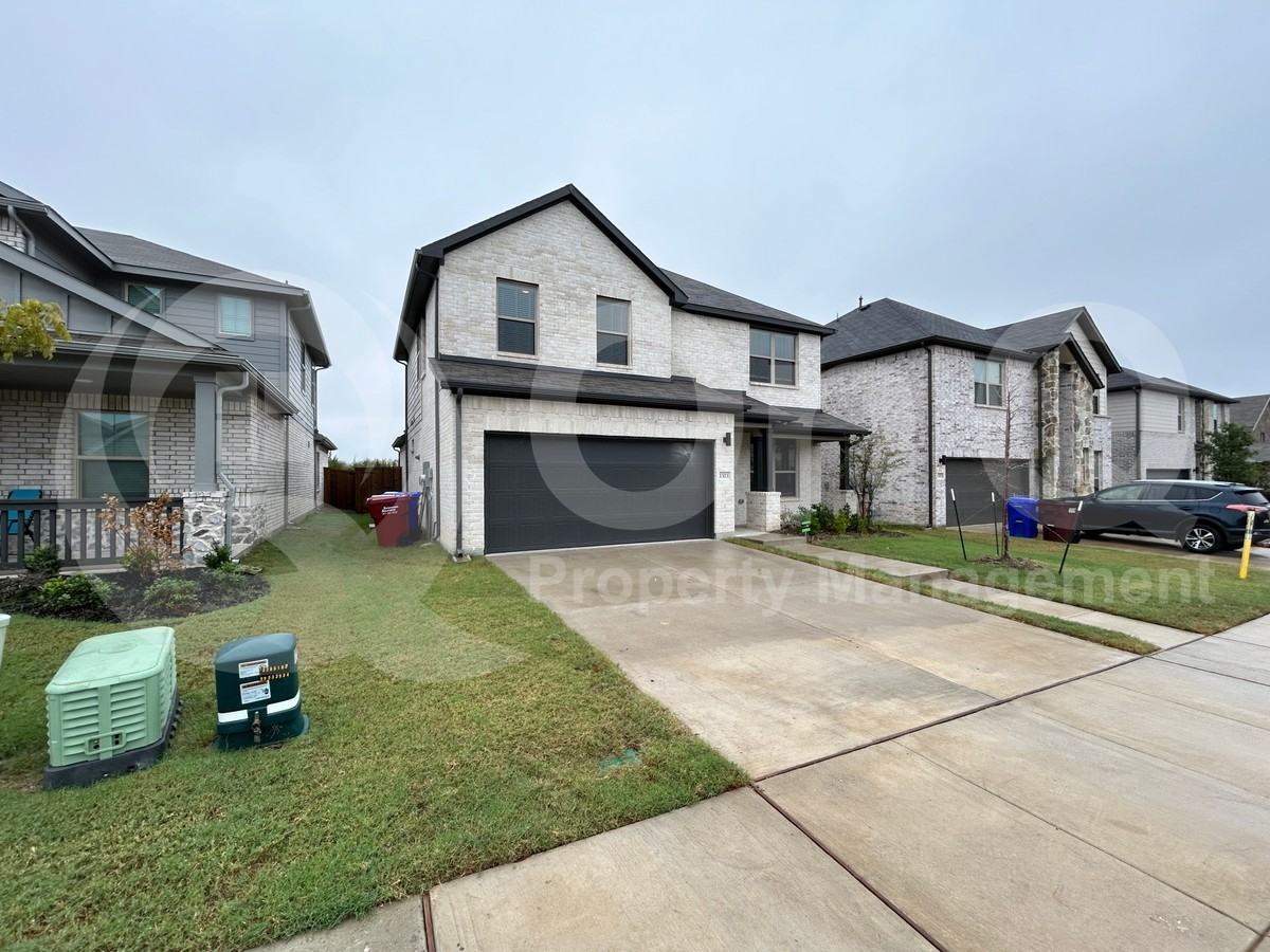 1323 Great Sand Dune St - Photo 2 of 27
