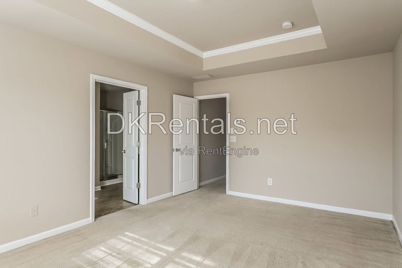 4102 Dahlgreen Way - Photo 7 of 15