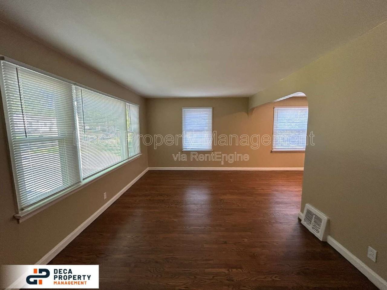 7749 Utica Dr - Photo 2 of 14