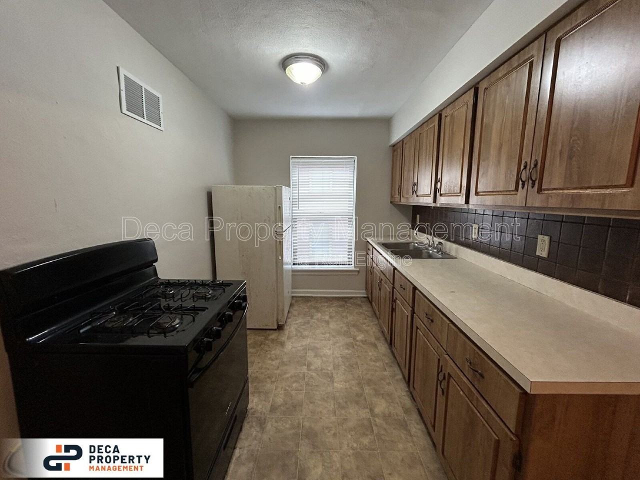 6926 Mackenzie Rd #2N - Photo 5 of 12