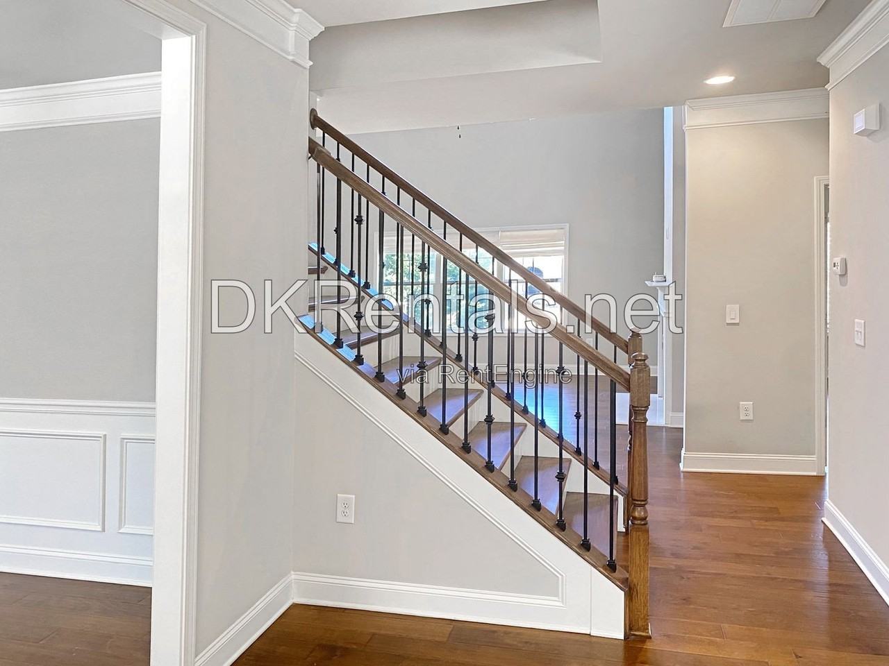 582 Warrenton Run Dr - Photo 4 of 46