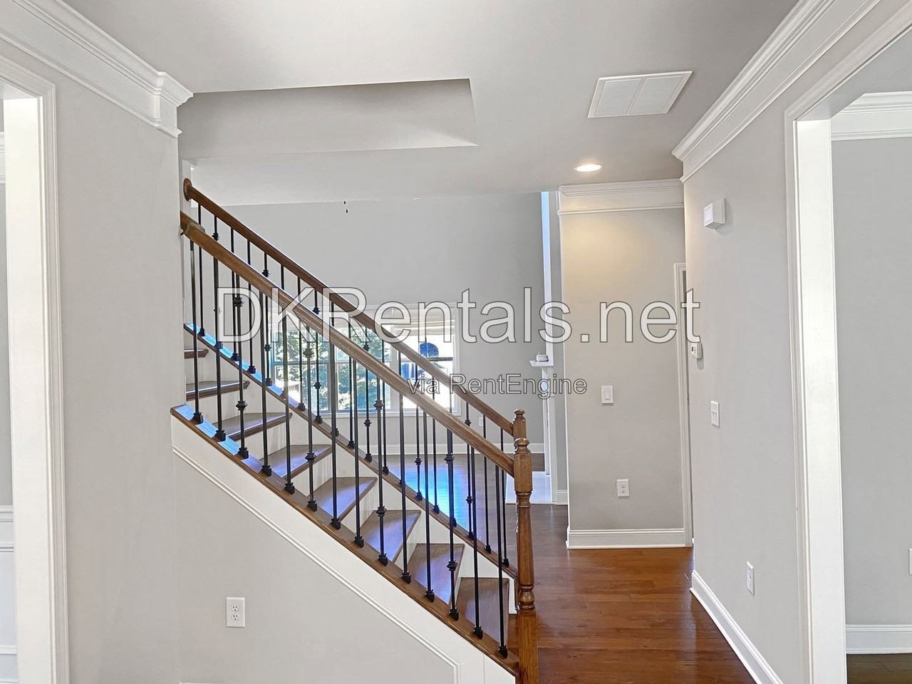 582 Warrenton Run Dr - Photo 5 of 46