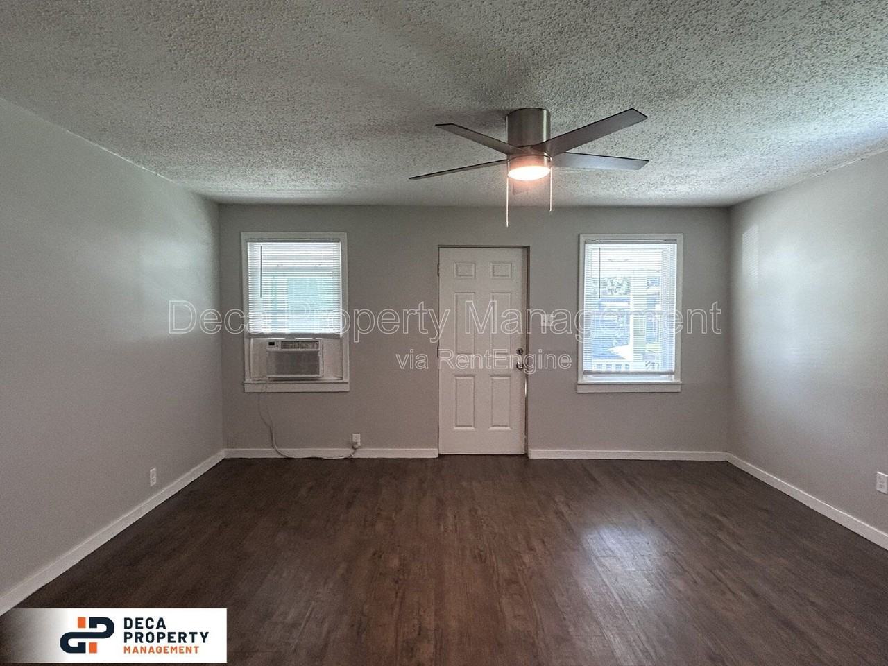 7127 Alabama Ave - Photo 2 of 10
