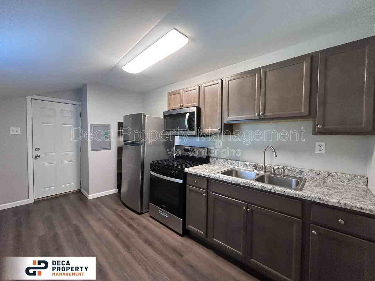 7127 Alabama Ave - Photo 6 of 10