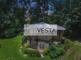 featured image of 10 Wellspring Ln