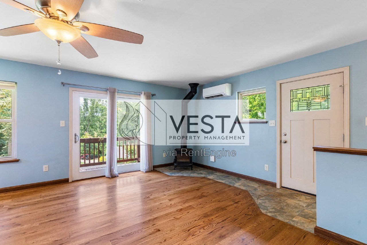 10 Wellspring Ln - Photo 6 of 30