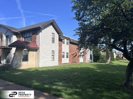 featured image of 10048 Squire Meadows Dr #5