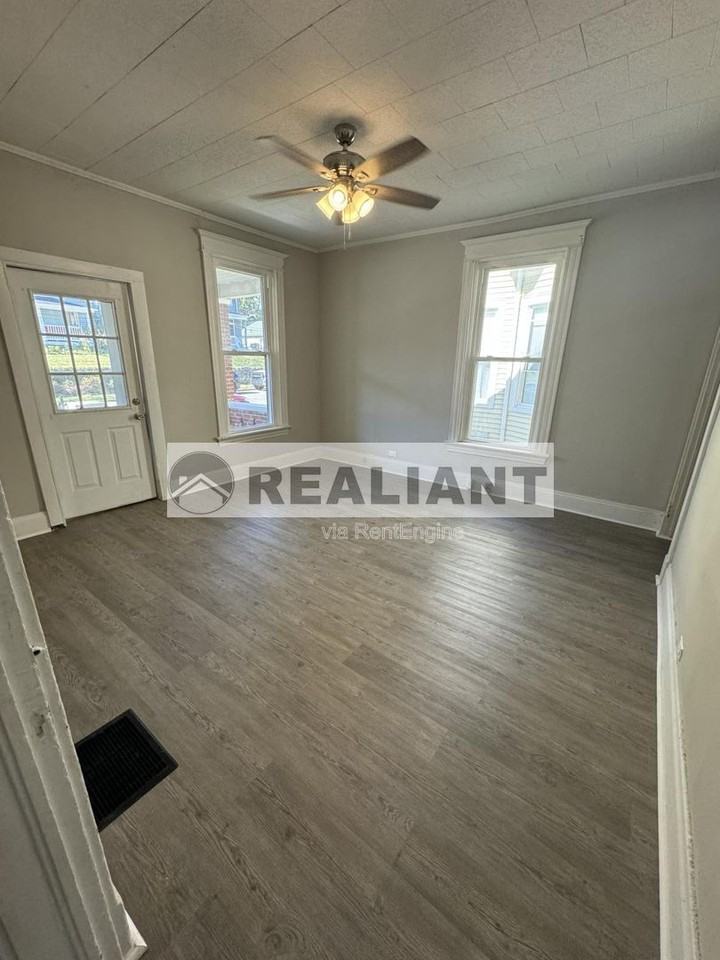 4516 Huntington Ave - Photo 3 of 20