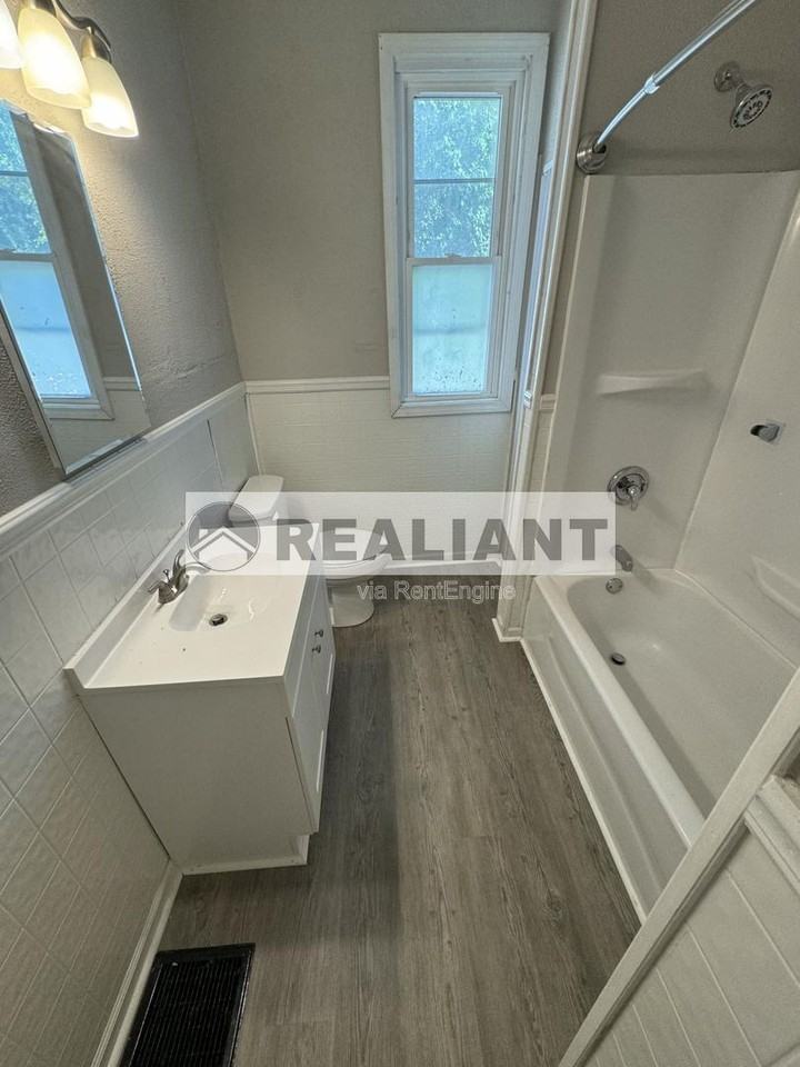 4516 Huntington Ave - Photo 6 of 20