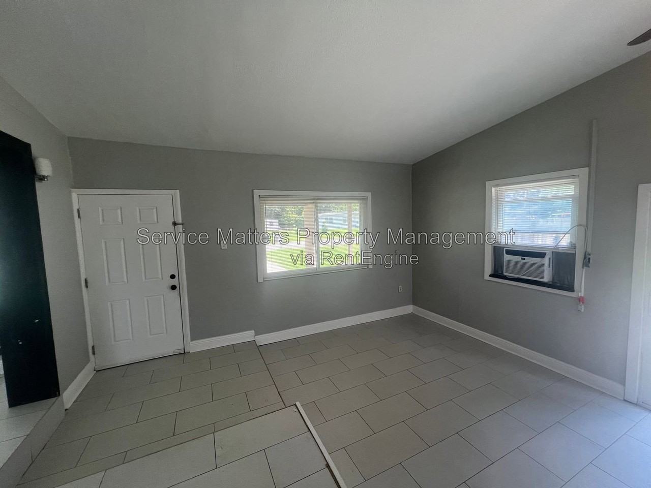 4819 State St - Photo 6 of 33