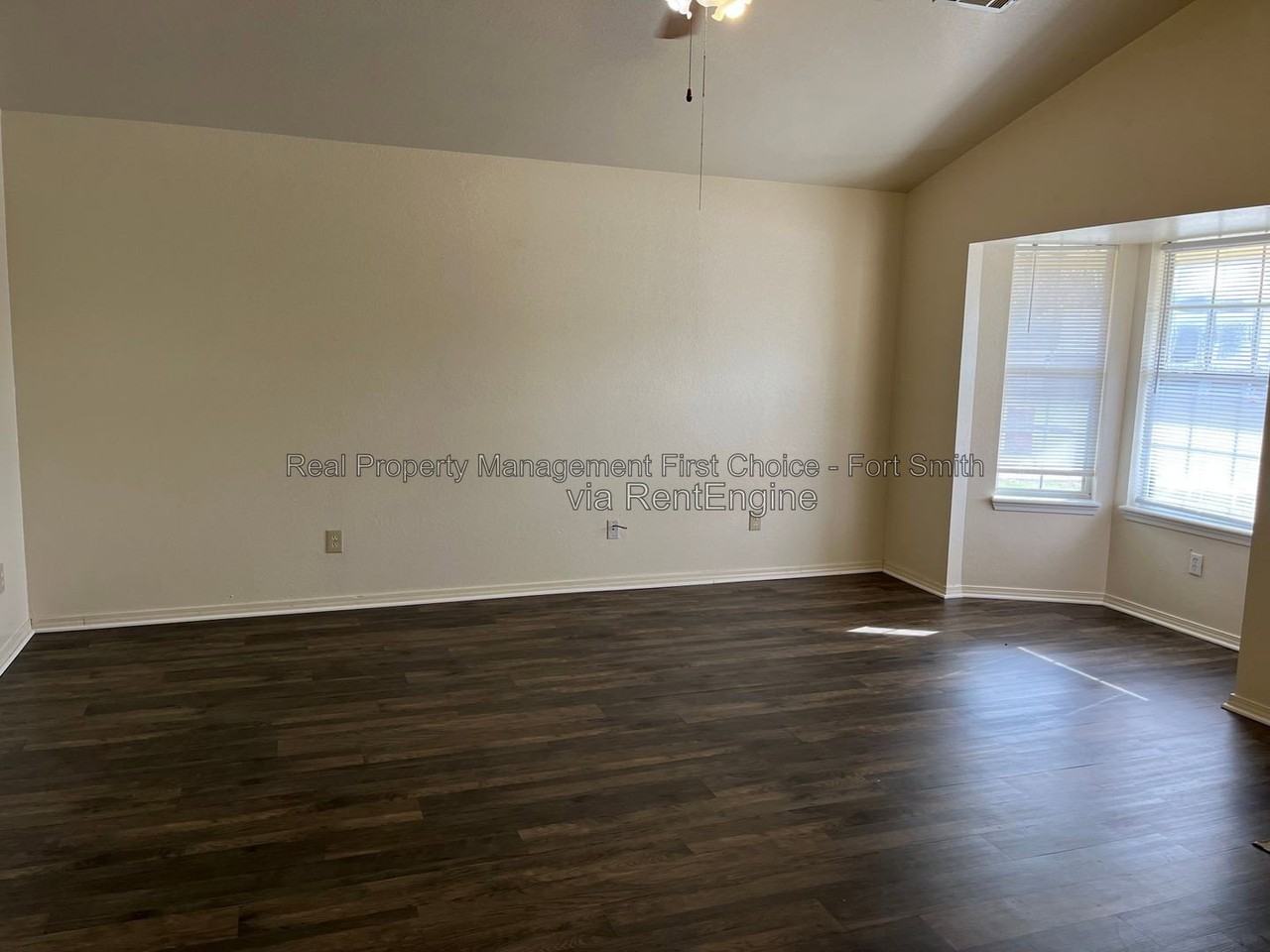 3509 Price Cir - Photo 3 of 29
