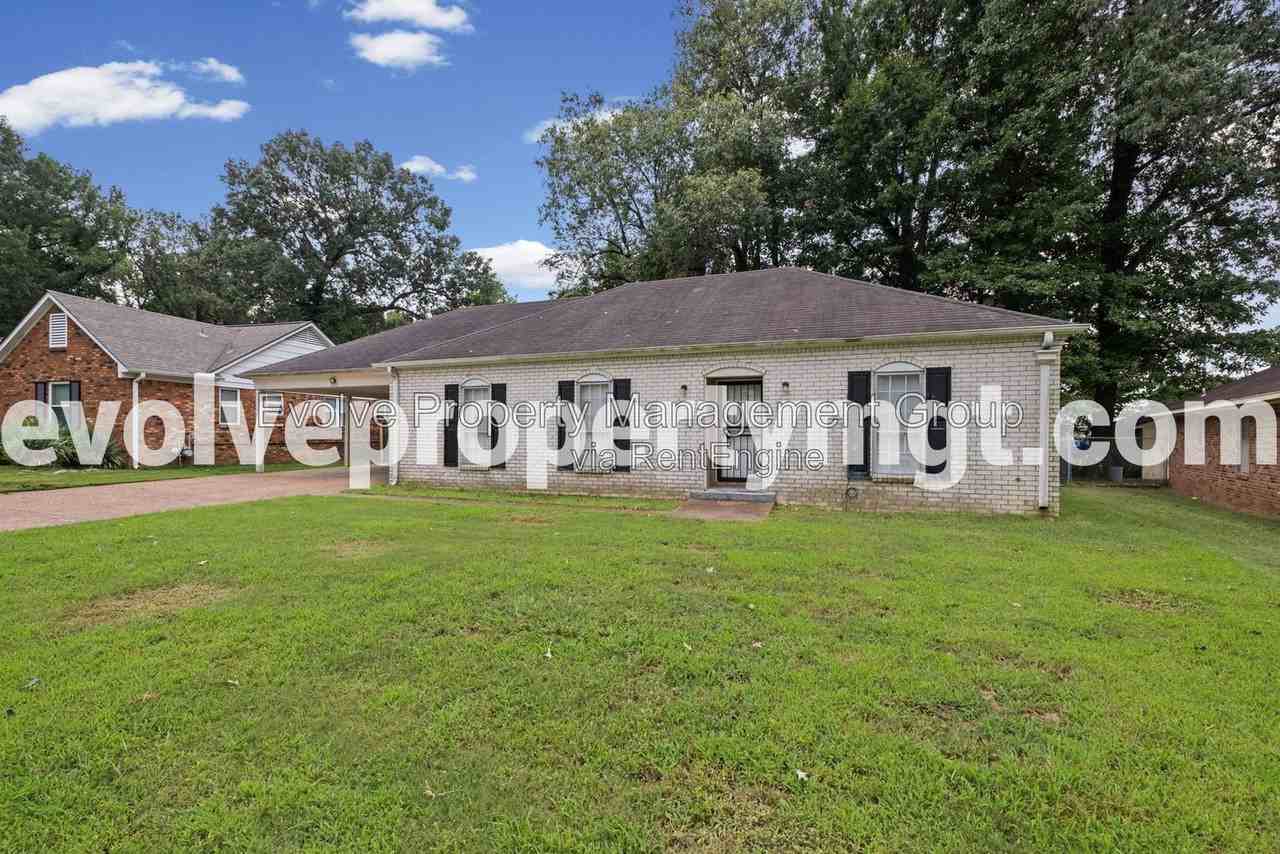 5331 Pipers Gap Dr - Photo 4 of 25