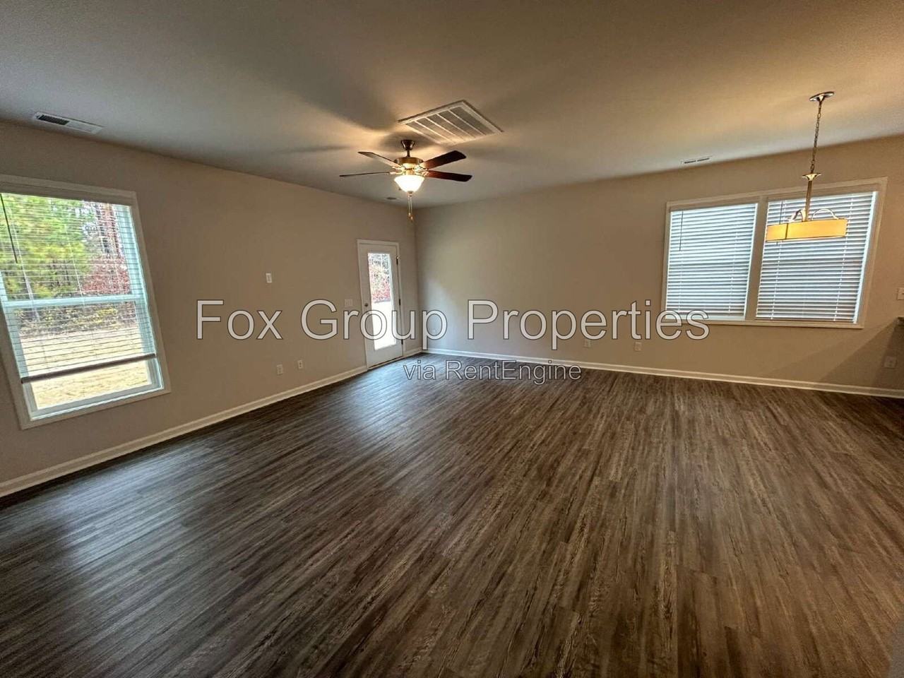 8236 Mccormick St - Photo 6 of 24