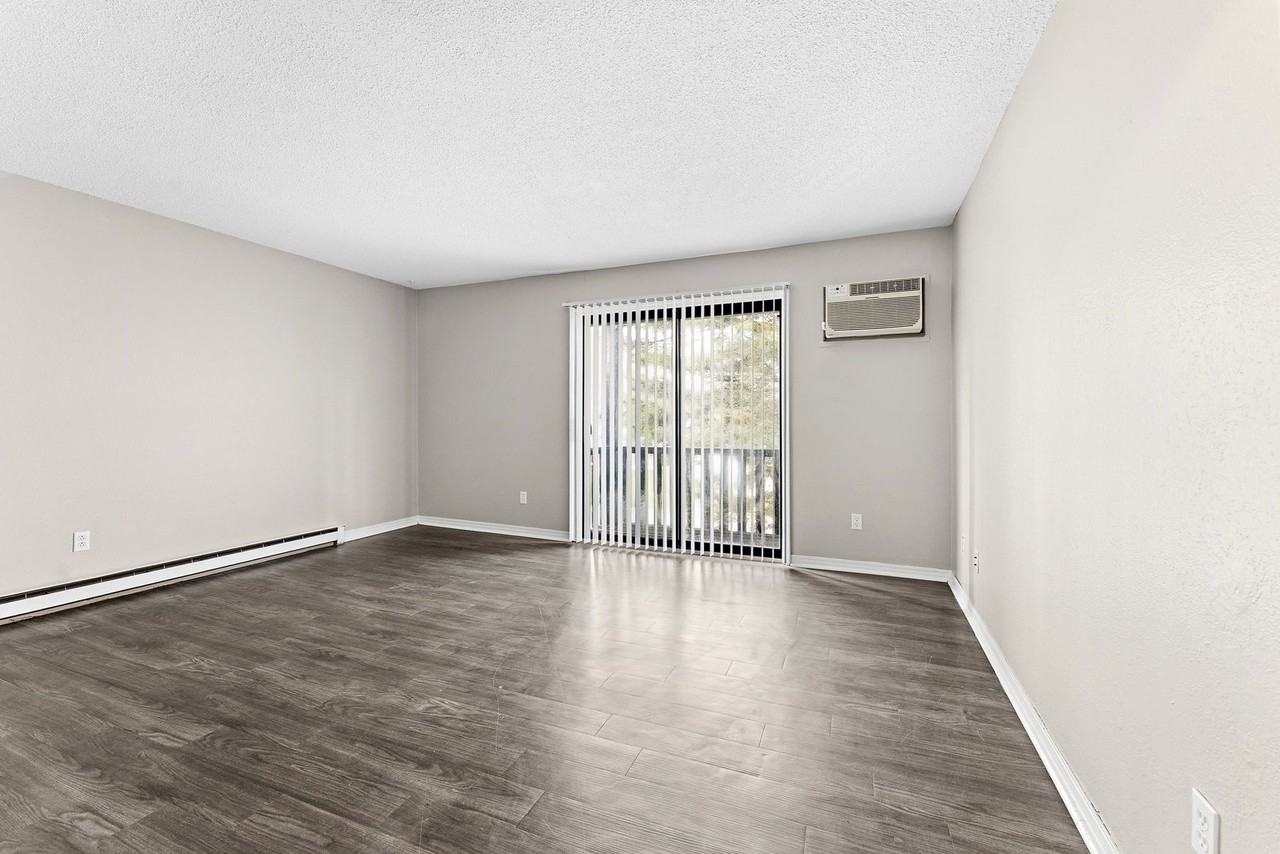 5943 Walnut Cir #E07 - Photo 5 of 13