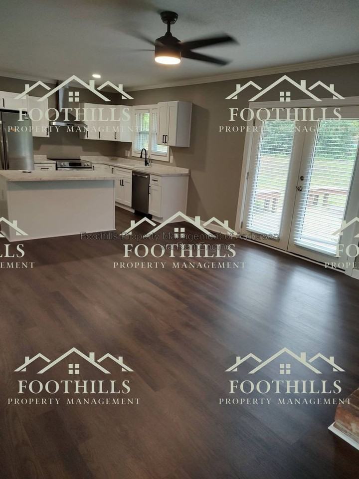 510 Drayton Cir - Photo 4 of 22