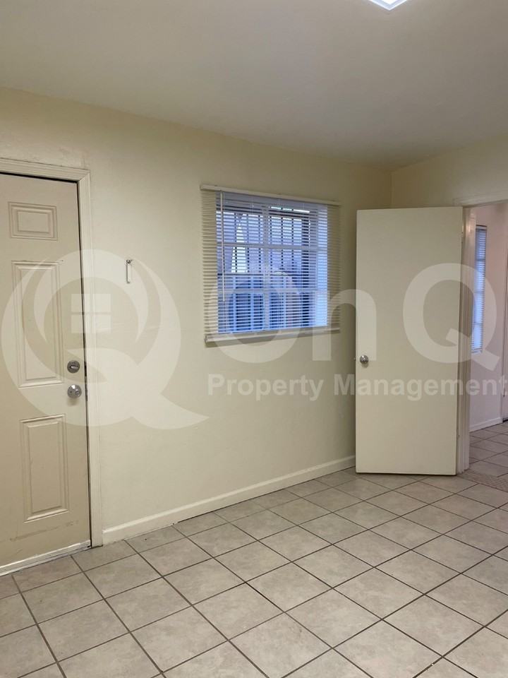 39 W 30th St #C - Photo 6 of 14
