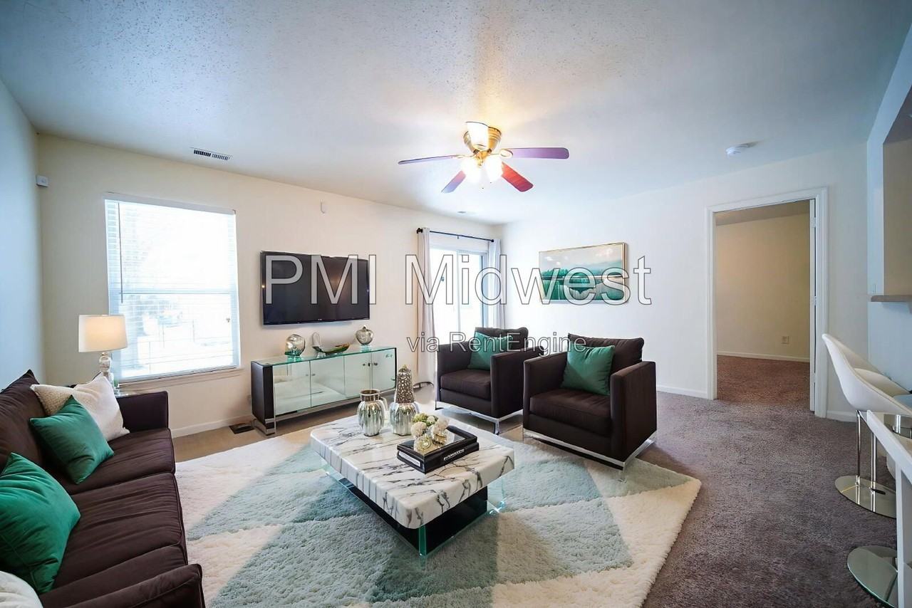 10414 Kensil St - Photo 4 of 25