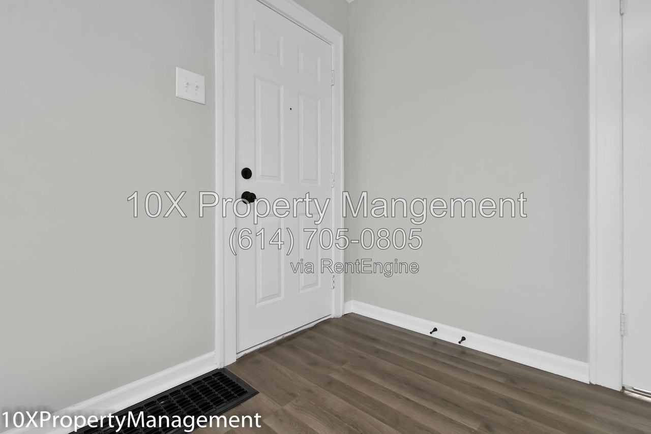 128 Benfield Ave - Photo 7 of 21