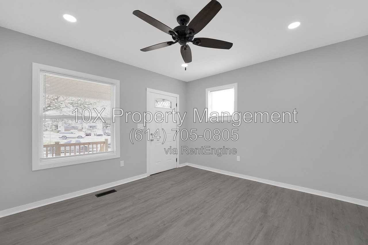 1593 Cleveland Ave - Photo 6 of 33