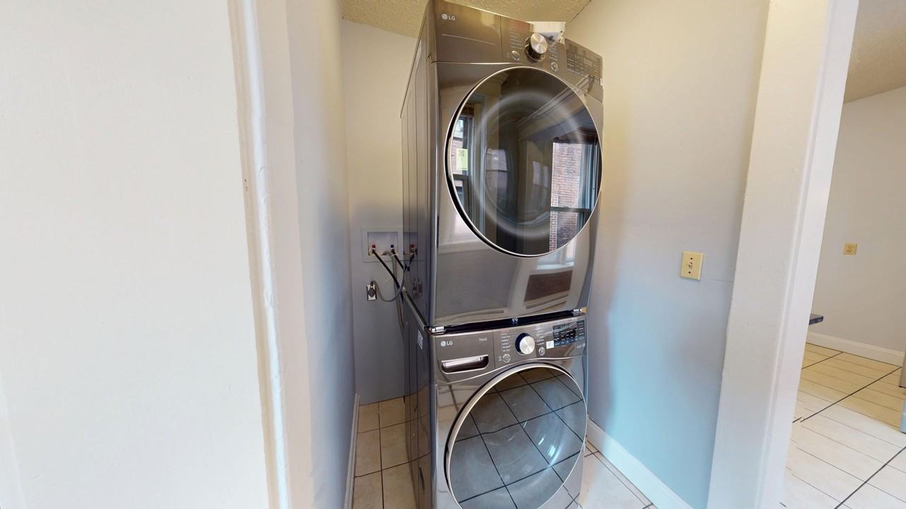 65 Lake Pl - Photo 5 of 25