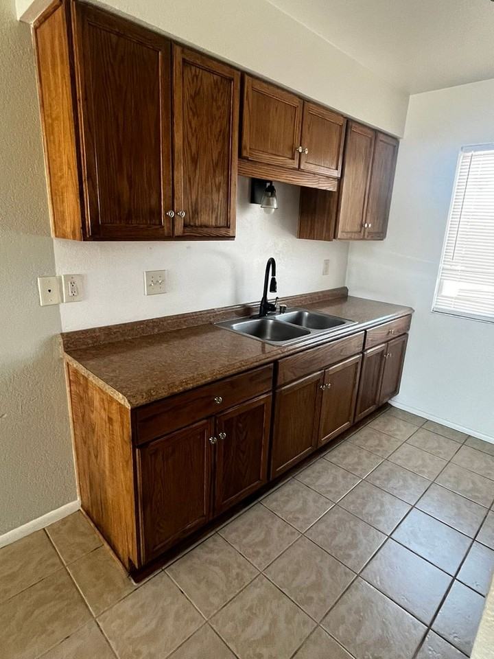M90 - Photo 4 of 21