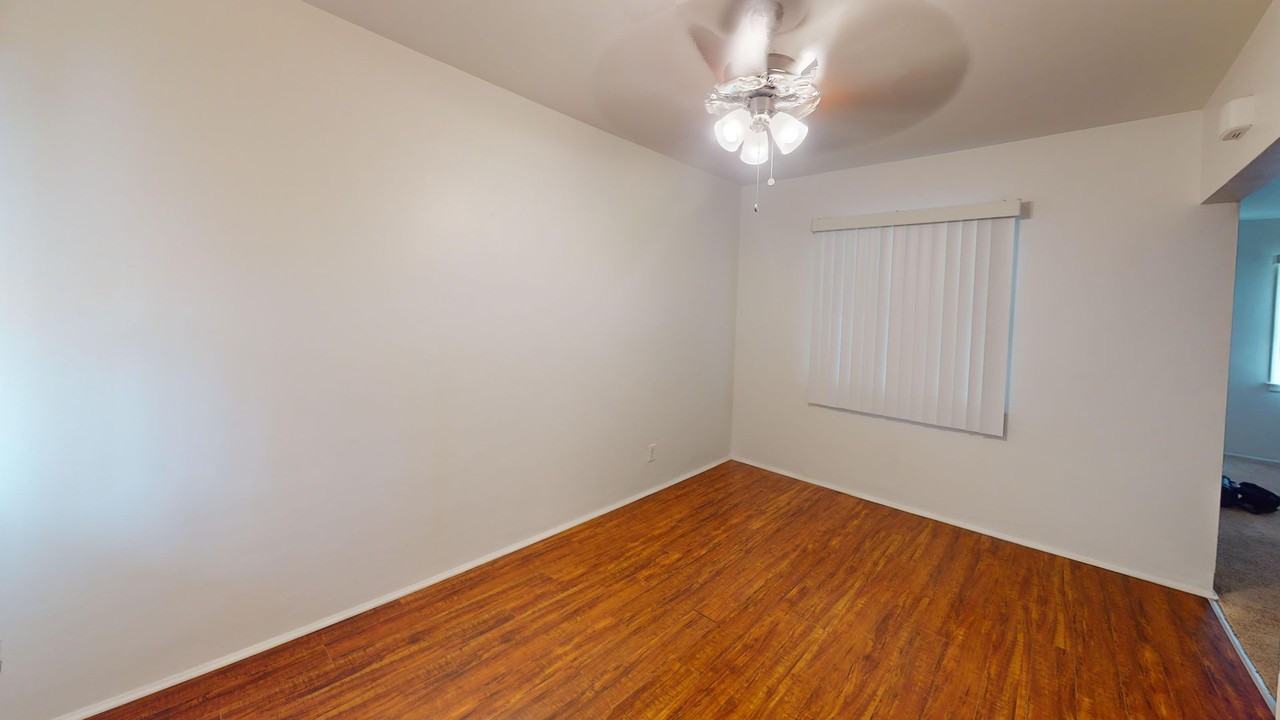 Lovely 2 bedroom 1 bath apt. in South Pasadena! - Photo 6 of 10