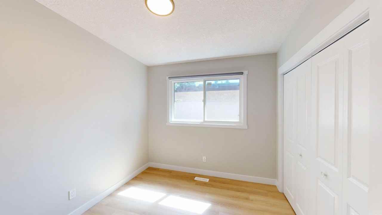 12 Silver Springs Dr Nw - Upper - Photo 7 of 15
